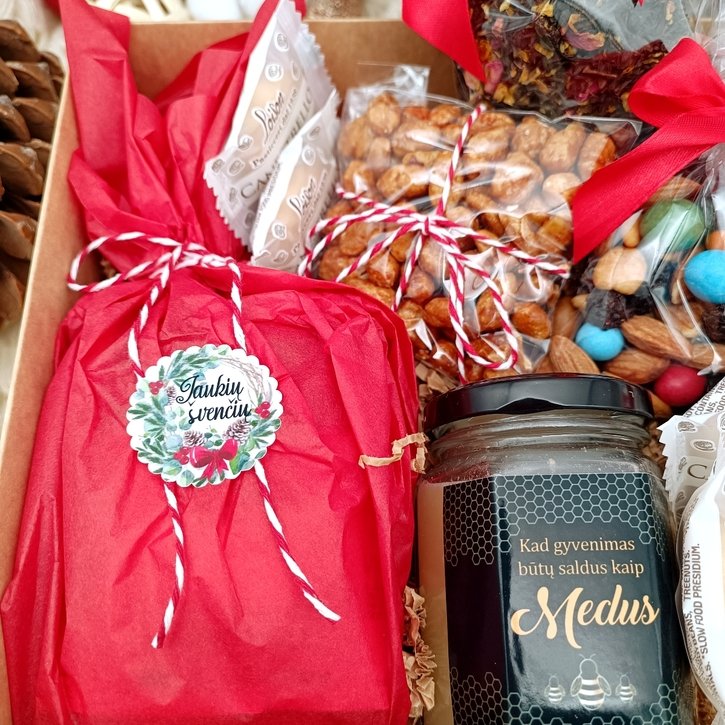 Kalėdinis dovanų rinkinys "Gėrybių gausa" 2