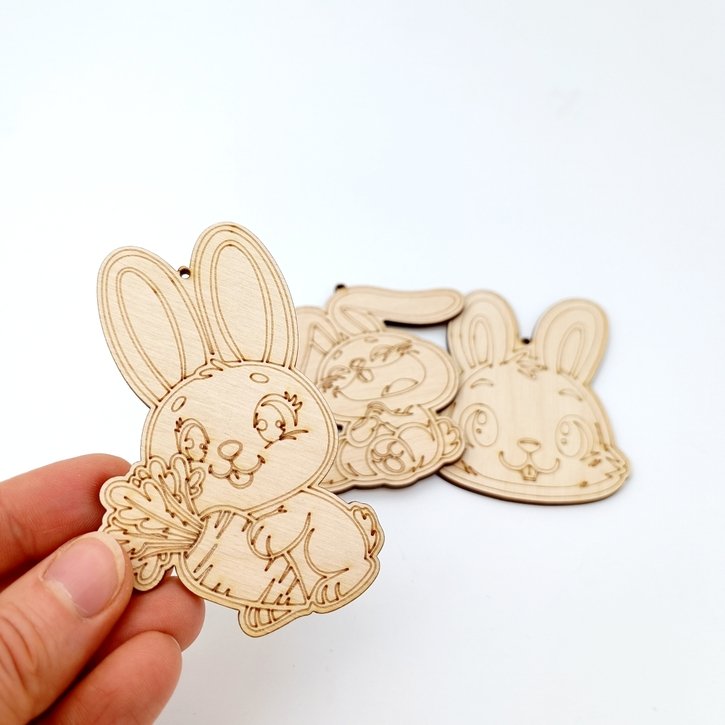 Spalvinamos medinės Velykų dekoracijos "Zuikiai" 1