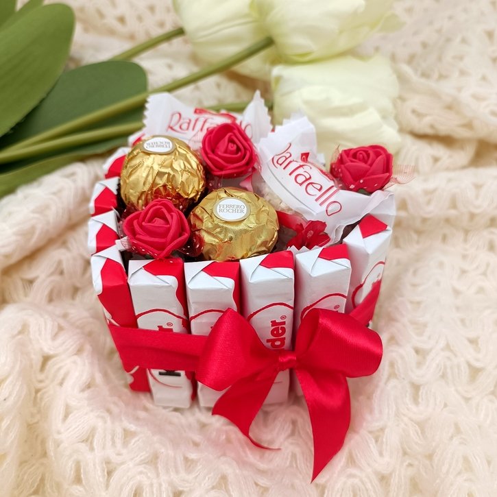 Saldumynų širdelė Kinder 1