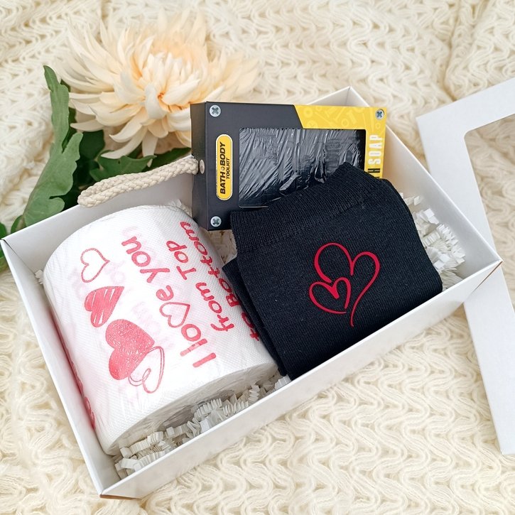 Dovanų rinkinys "JO reikalingiausi"