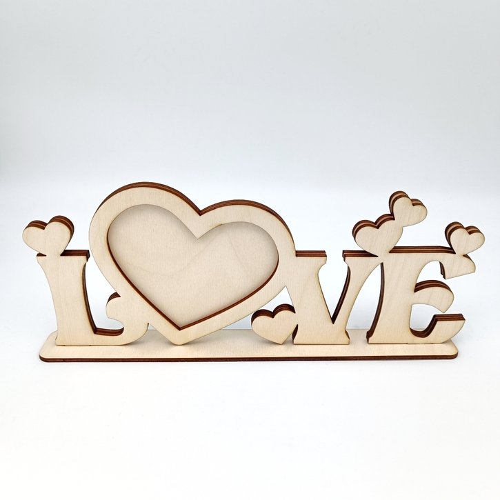 Medinis nuotraukos rėmelis „LOVE“ kūrybai (DIY) 1
