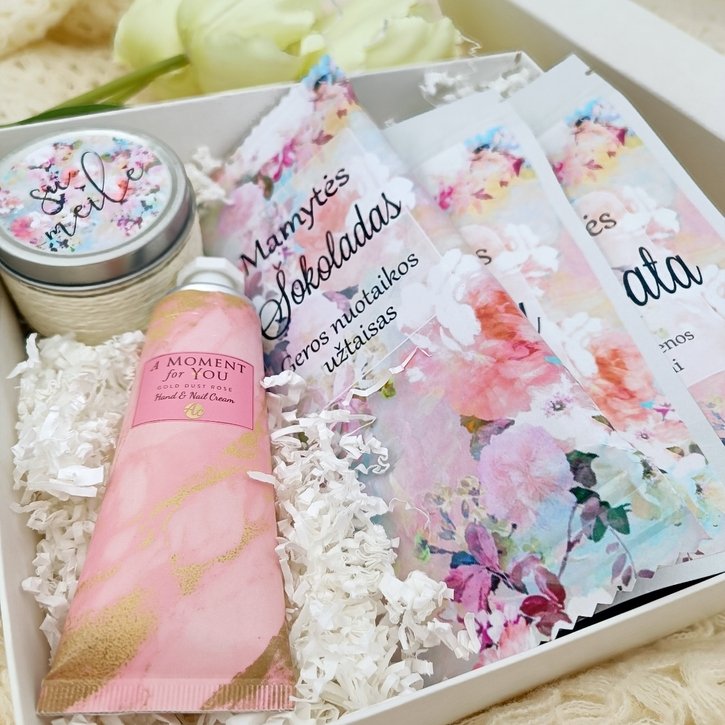 Dovanų rinkinys "Mamytės dienai" (maxi) 1