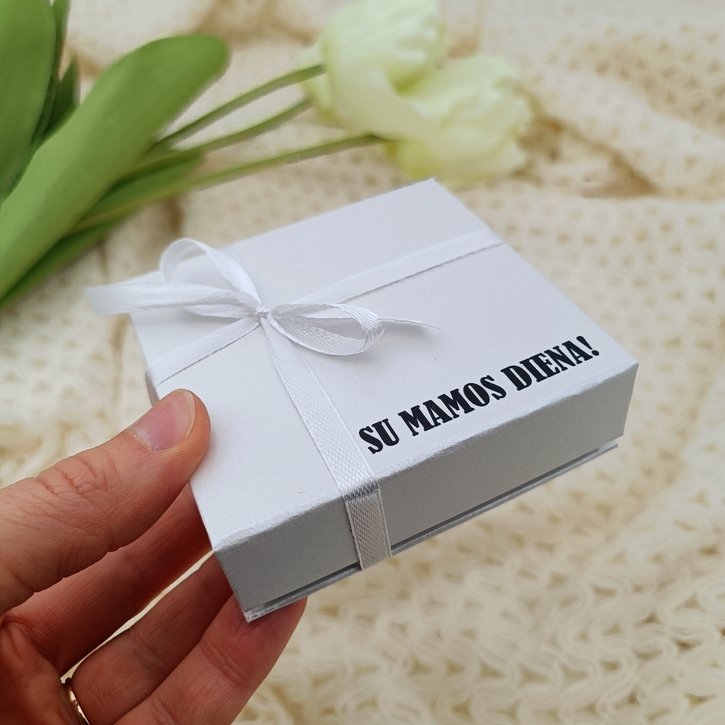 Kaklo papuošalas dovanų dėžutėje su nuotrauka ir sveikinimu "Mama" 5