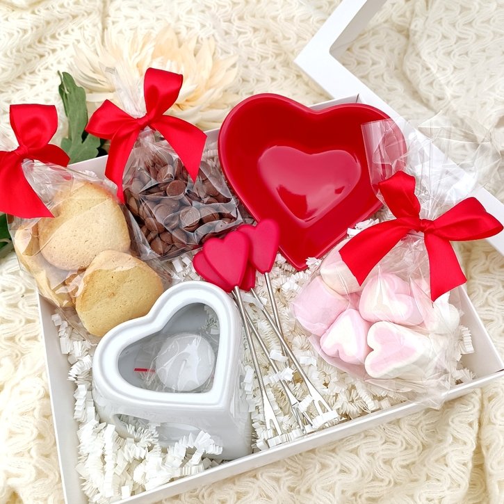 Dovanų rinkinys šokoladinis fondiu "Širdelė"