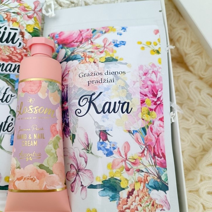 Dovanų rinkinys krikšto mamai "Ačiū" su užrašu ant šokolado 3