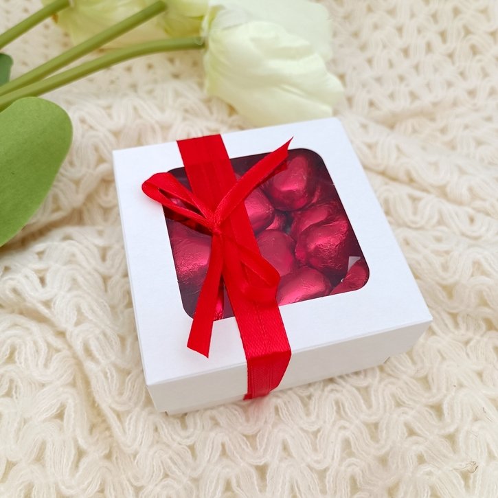 Šokoladinės širdelės dėžutėje, 100 g. 1