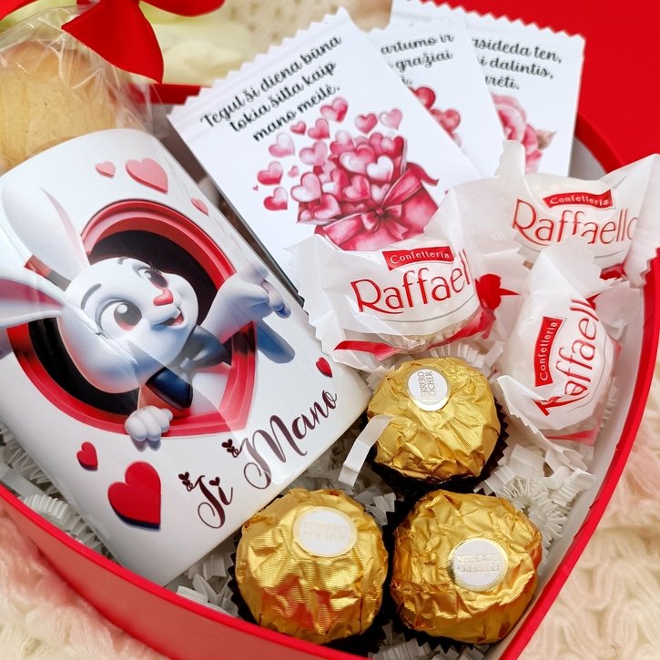 Dovanų rinkinys širdelės formos dėžutėje 1