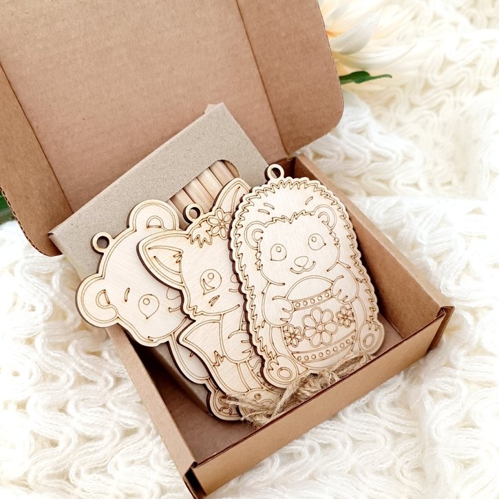 Spalvinamos medinės Velykų dekoracijos "Miško gyvūnai"