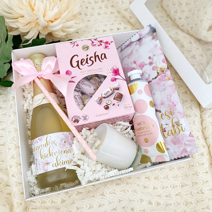 Dovanų rinkinys moterims "Geisha"